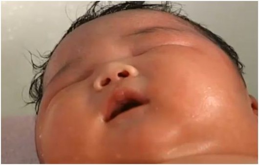Video Insolite Un Bebe De 7 Kilogrammes Nait En Chine Tunisie