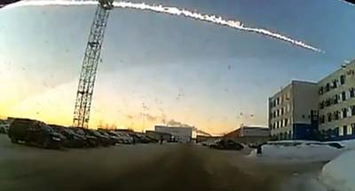 Russie – Une météorite explose dans le ciel et blesse des centaines de personnes